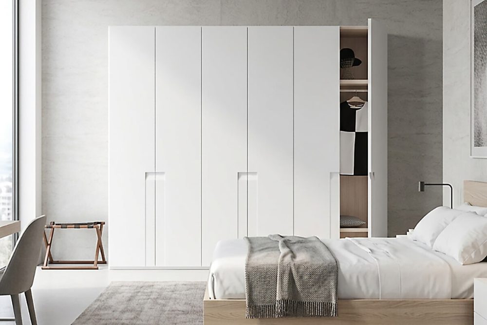 Wardrobe J5424